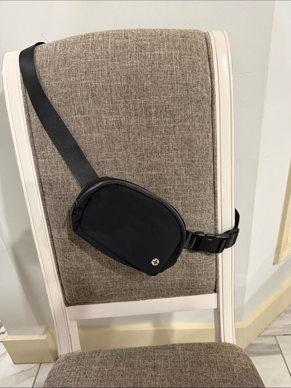 Men's Black Crossbody Belt Bag - Sleek Everyday Carry
